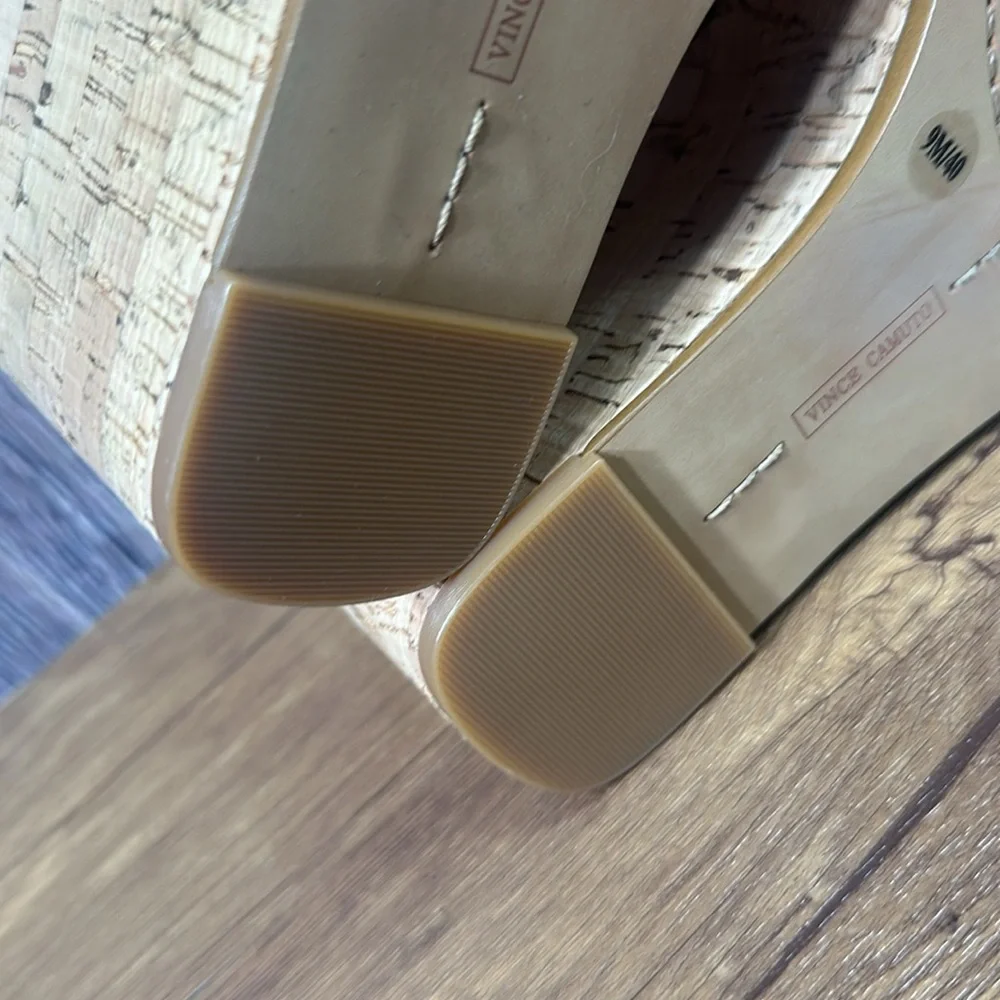 Vince Camuto used very